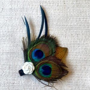 Peacock feather fascinator/hair clip